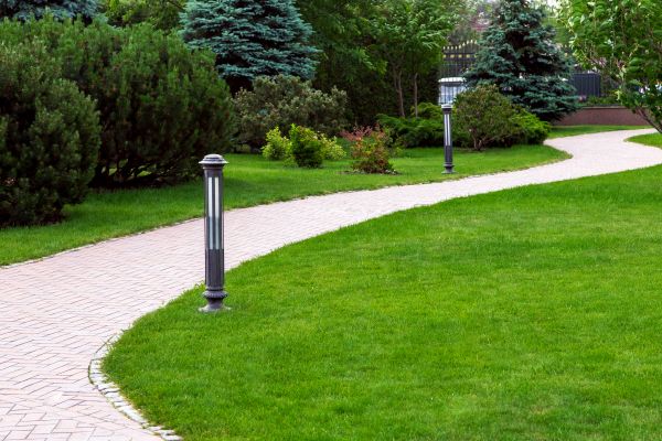 Cost of Backyard Sidewalk Installation in Barrington